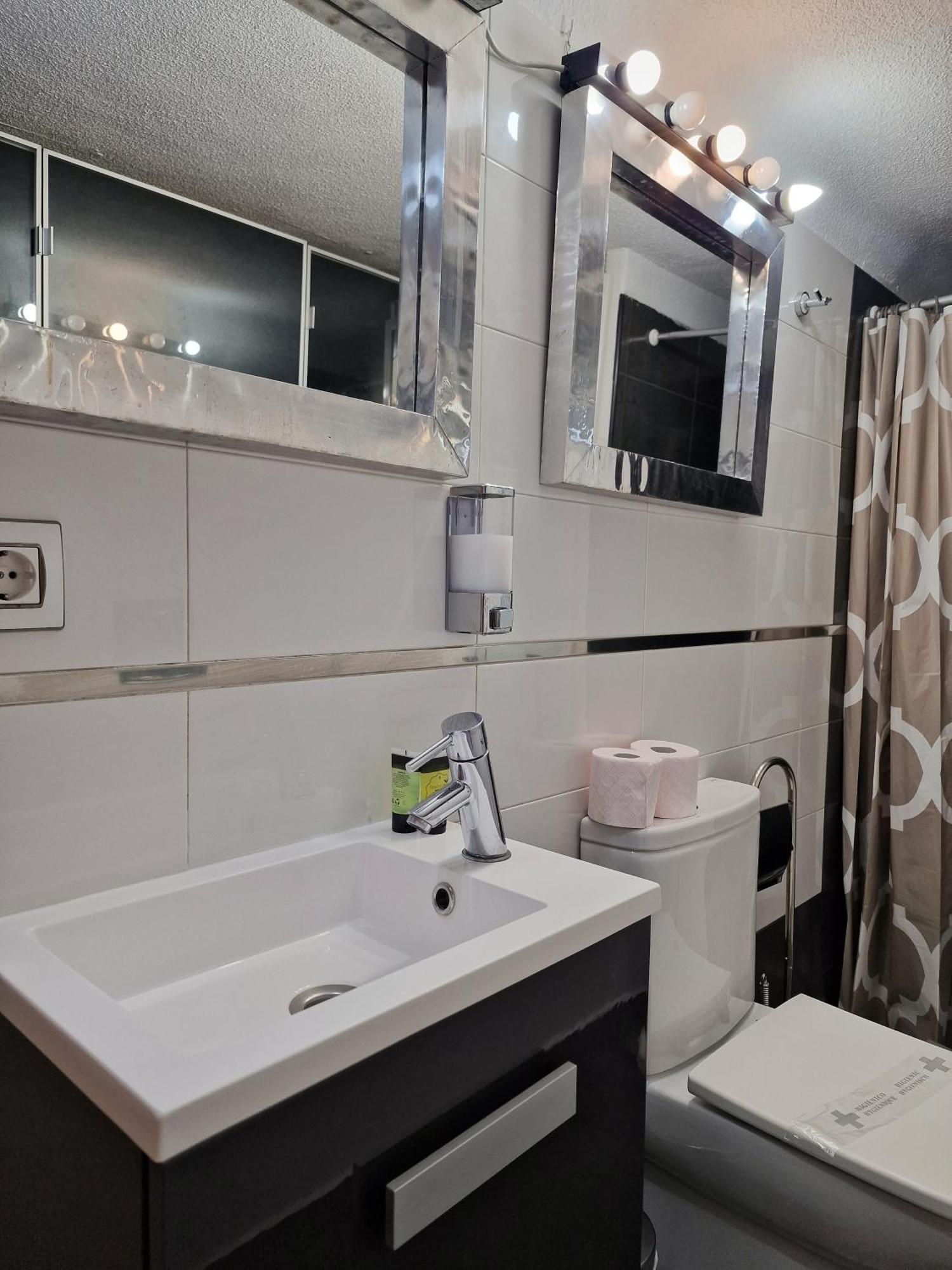 Menendez Pelayo, Loft Junto Al Retiro Lägenhet Madrid Exteriör bild